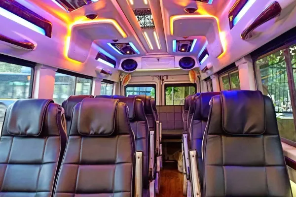 30 Seater Tempo Traveller in Kolkata